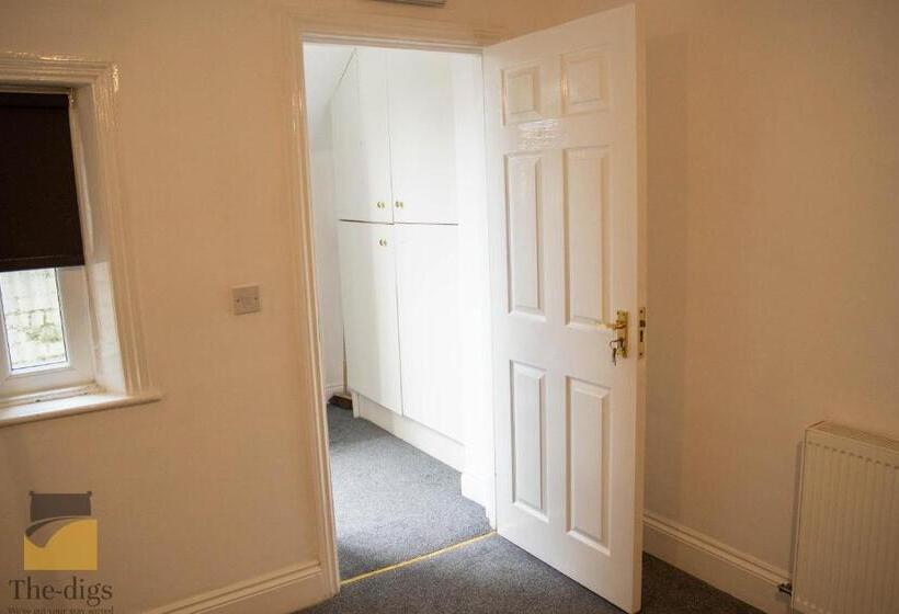 Monthly Stay Offer   En Suite   Kitchenette