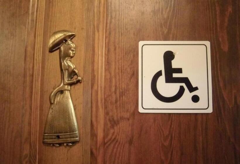 بنسيون Albergue Turístico Las Eras