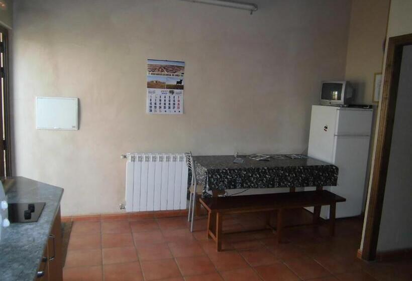 بنسيون Albergue Turístico Las Eras