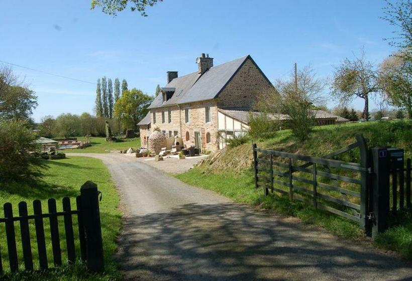 פנסיון Gites Bijoux