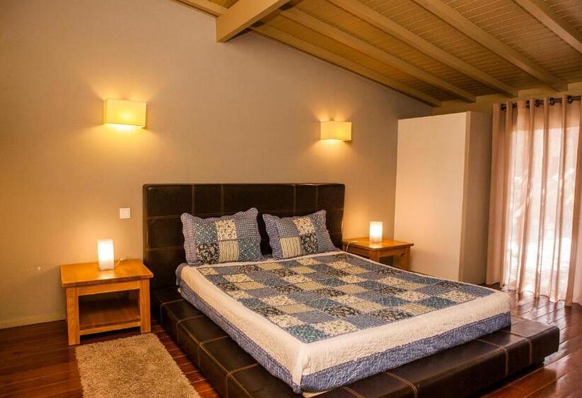 פנסיון Casal De Tralhariz   Turismo De Habitacao