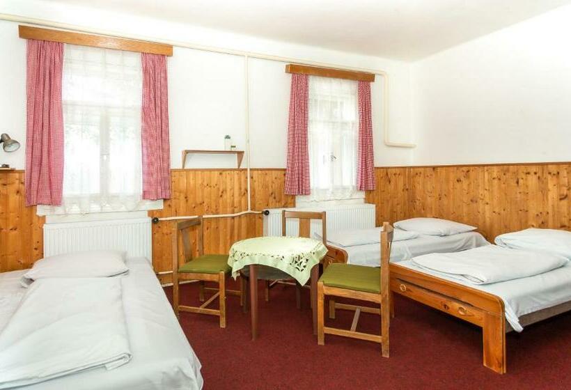 بنسيون Chata Luna