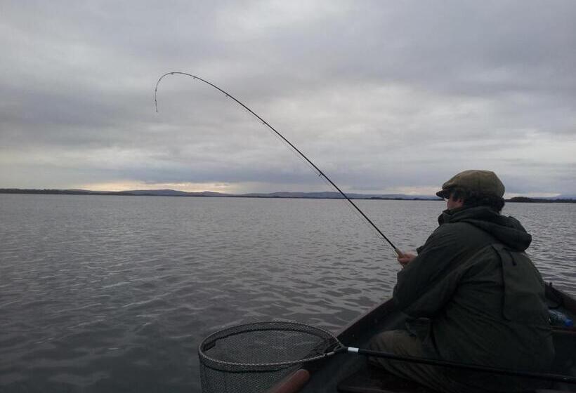 Пансион Corrib View Lodge