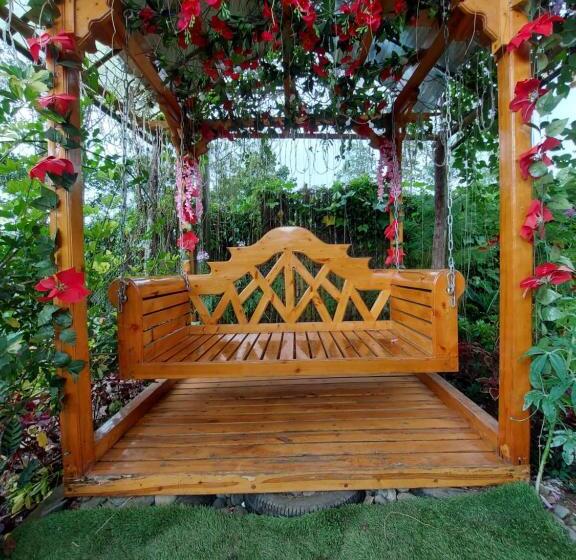 Pensjonat Dahilayan Comfy Cabin