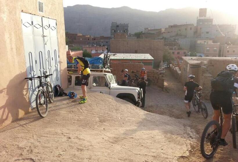 بنسيون Dar Ilyana