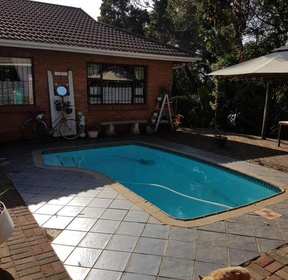 펜션 Dollies Place