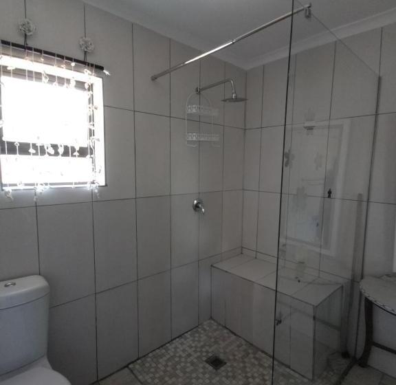 펜션 Dollies Place