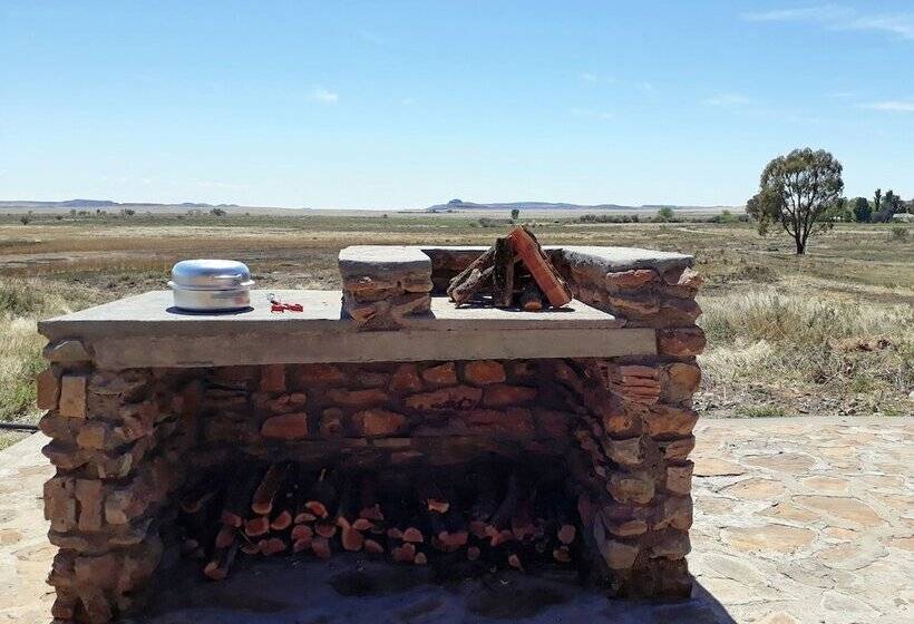 بنسيون Gannabos Guest House