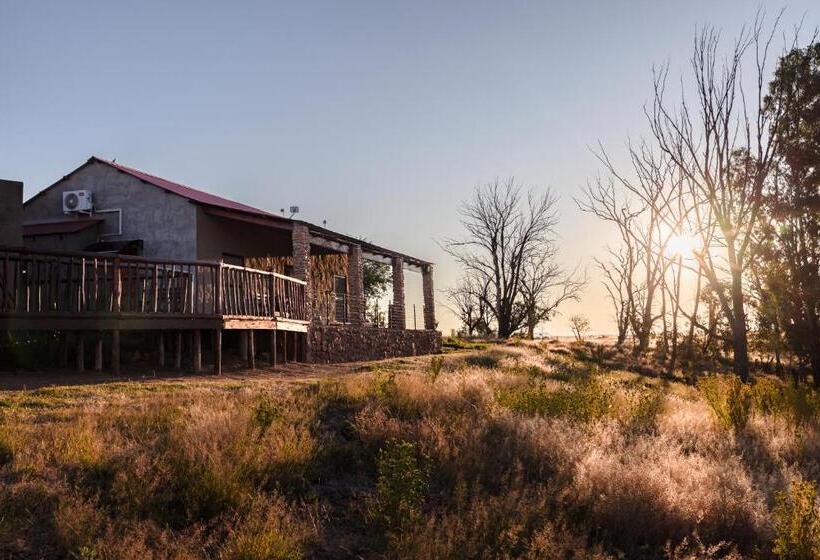 بنسيون Gannabos Guest House