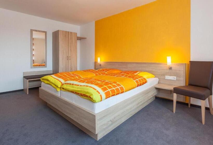 ペンション Gasthaus Am Brunnen