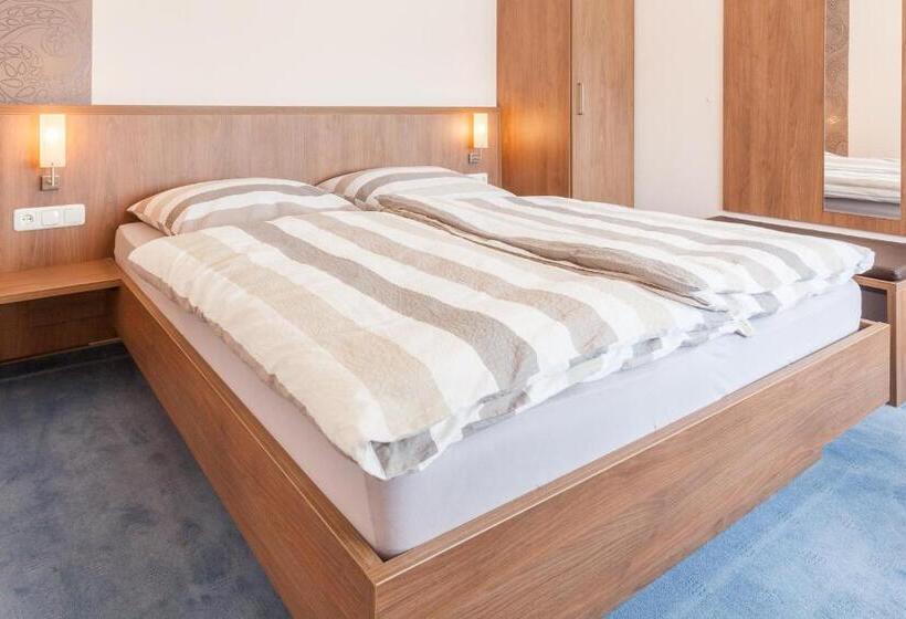 ペンション Gasthaus Am Brunnen