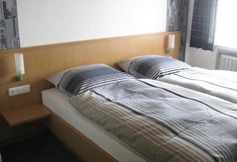 ペンション Gasthaus Am Brunnen