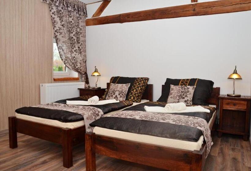 膳宿费 Granarollo Penzión Pizzeria