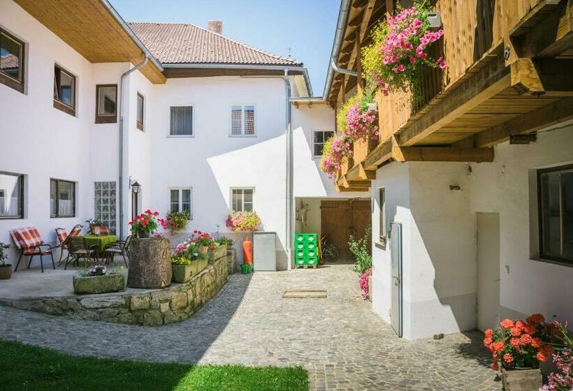 ペンション Gästezimmer Sengstschmid