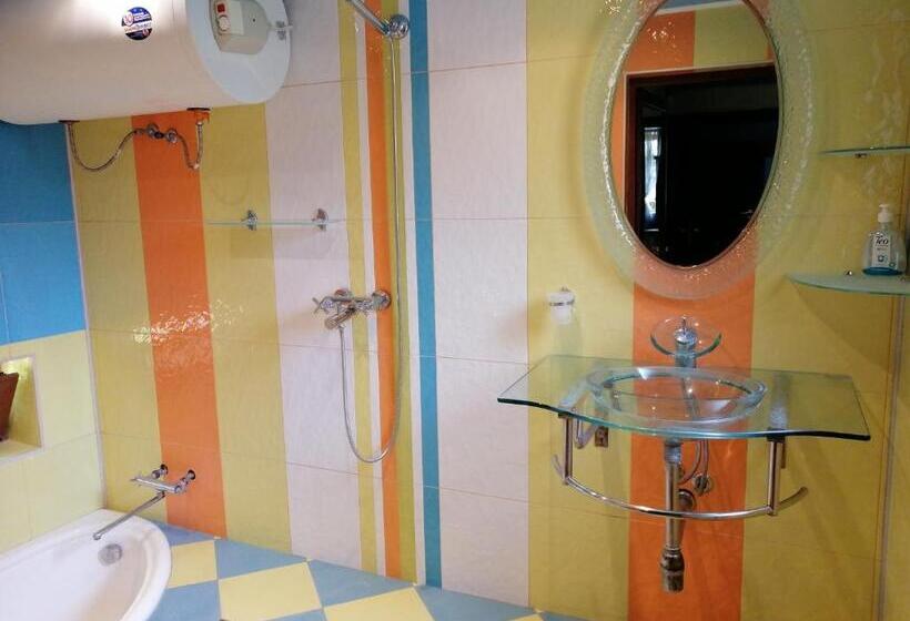 بنسيون къща цвети 1 трявна