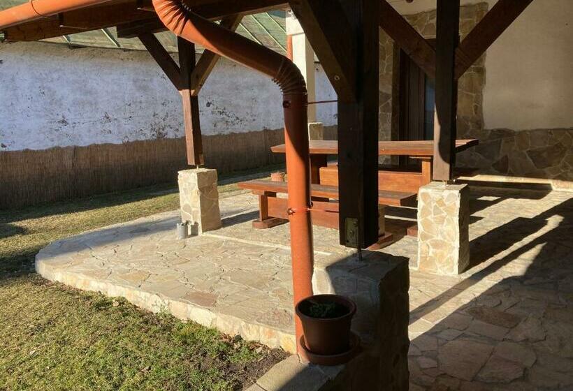 פנסיון Hajnal Vendégház