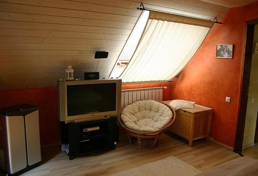 Пансион Kisgeresd Vendégház