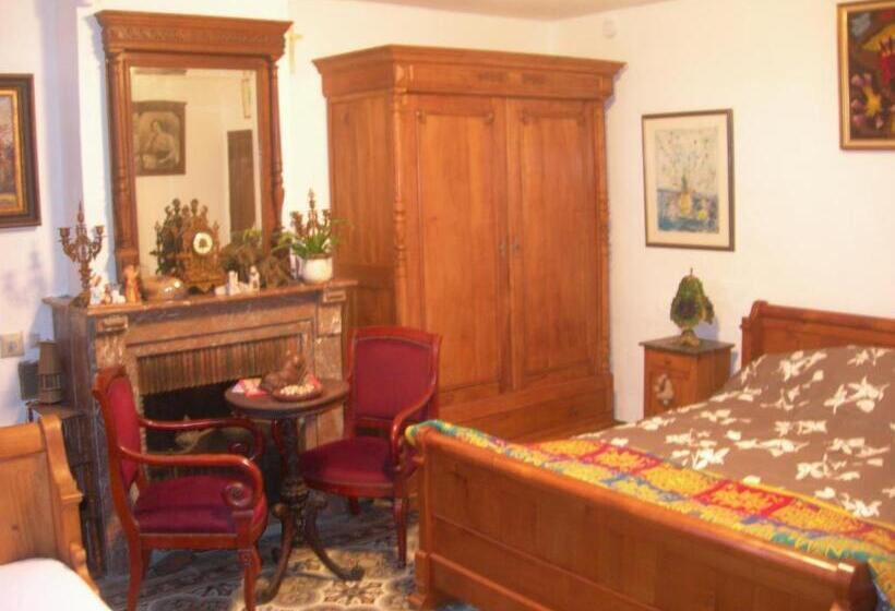 Пансион La Fermette De La Vache Rousse