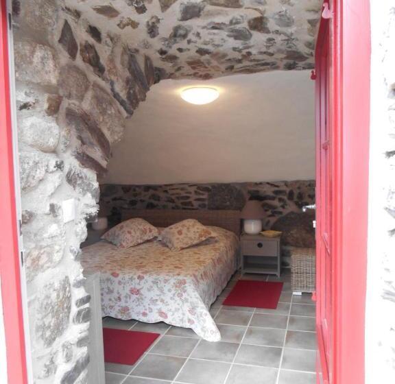 פנסיון Le Mas De Ribard