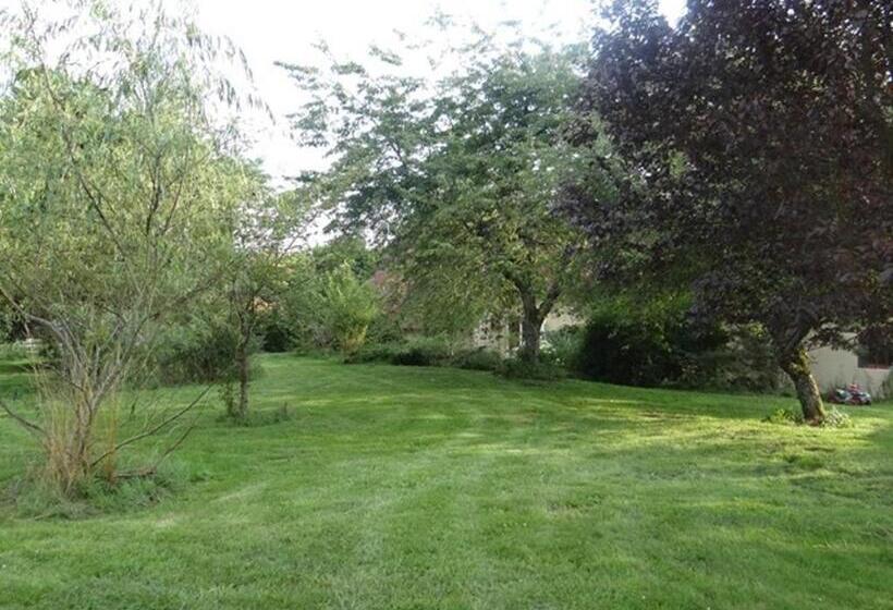 بنسيون Longère De Charme Bourgogne