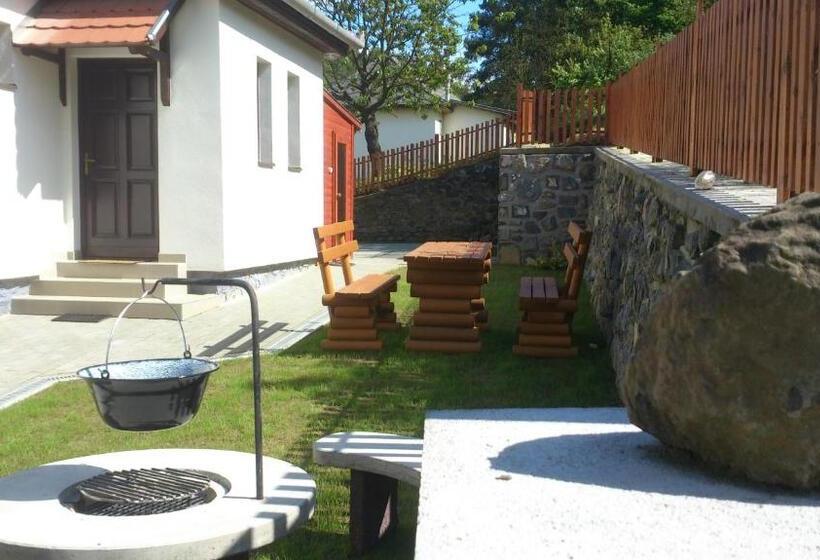 ペンション Macskakő Vendégház