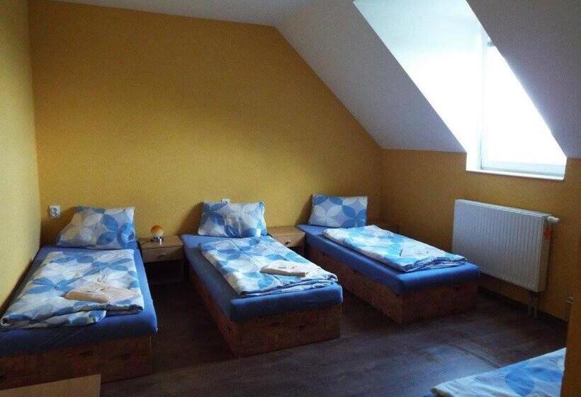 פנסיון Penzión Ranč šenkvice