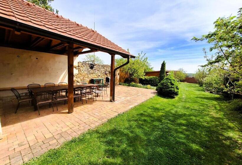 פנסיון Penzión Villa Agnes