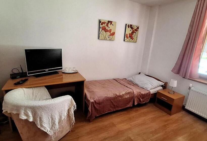 פנסיון Penzión Villa Agnes