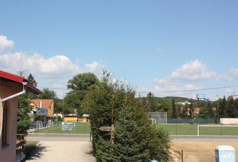 膳宿费 Penzion Jaroš