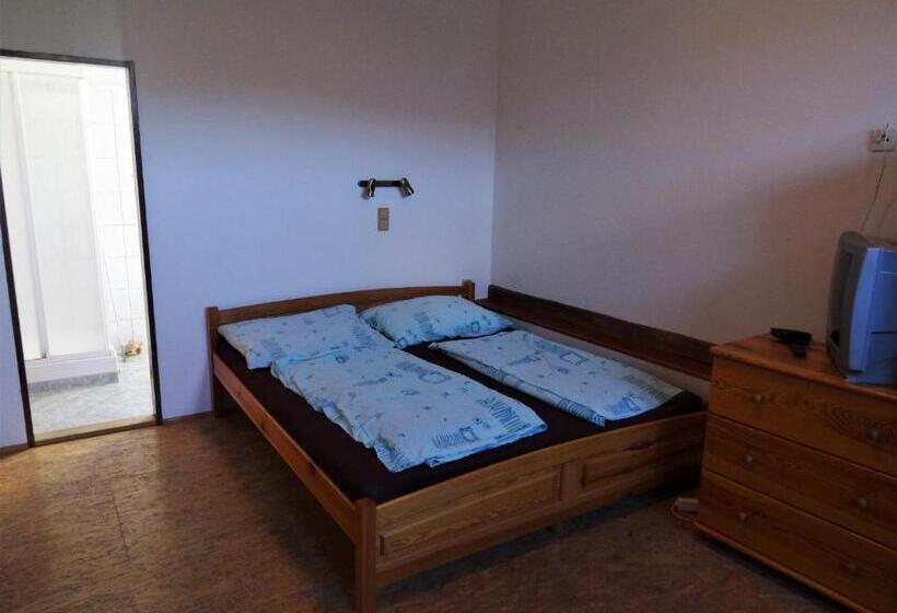 פנסיון U Nás   Apartmán Zajíc