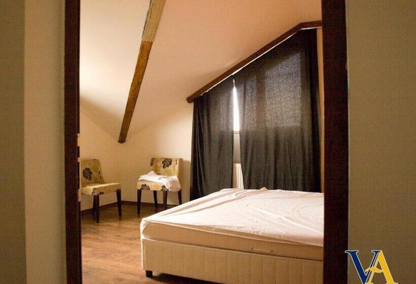 پانسیون Villa Aya