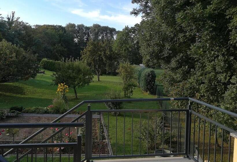 Pension Schlossblick Thallwitz