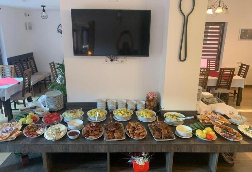 Pensiunea Roua Muntilor