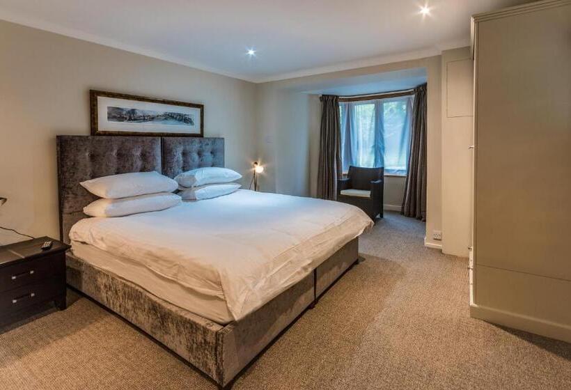 منتجع Loch Tay Highland Lodges And Glamping Park