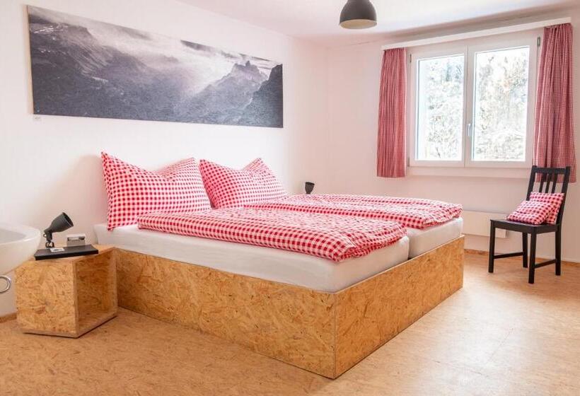 فندق صغير Der Gasthof