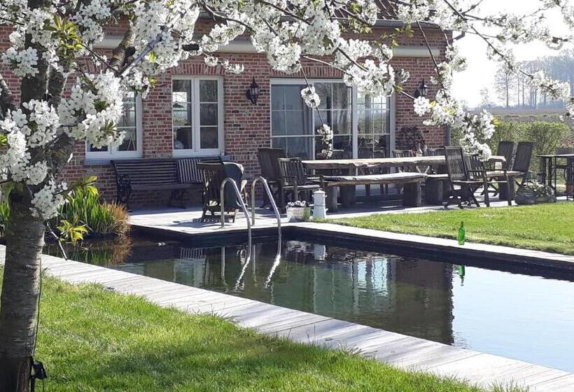 B & B Victors Hof, Met Zwemvijver In Landelijke Setting