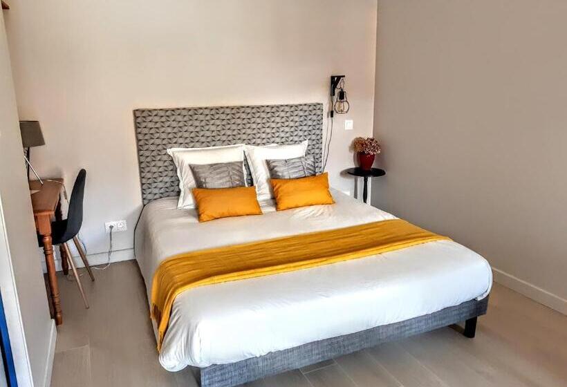 Bed and Breakfast 10 Côté Cour