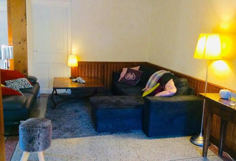 مبيت وإفطار Au Refuge De Blanche