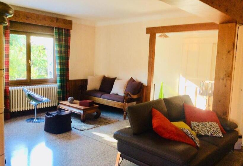 مبيت وإفطار Au Refuge De Blanche