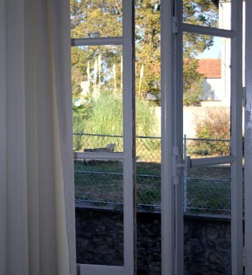 مبيت وإفطار Au Relais De Nèche