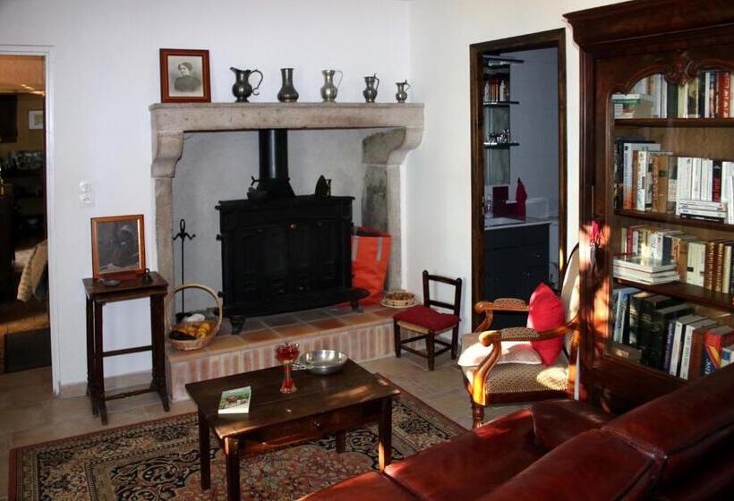 مبيت وإفطار Au Relais De Nèche