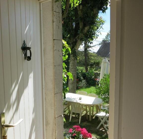 مبيت وإفطار Au Relais De Nèche