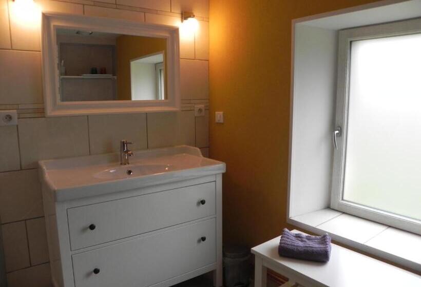 Bed and Breakfast Au Son Du Jardin Poitevin