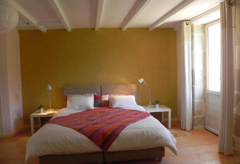 Bed and Breakfast Au Son Du Jardin Poitevin