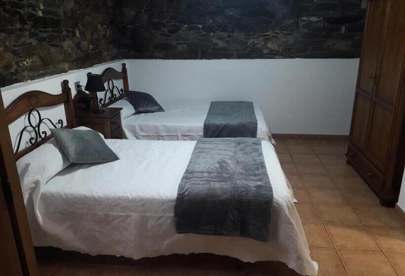 مبيت وإفطار Casa Quiroga
