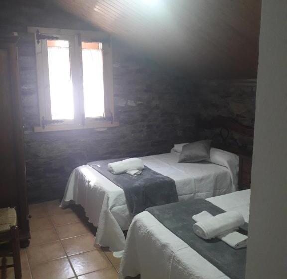 مبيت وإفطار Casa Quiroga