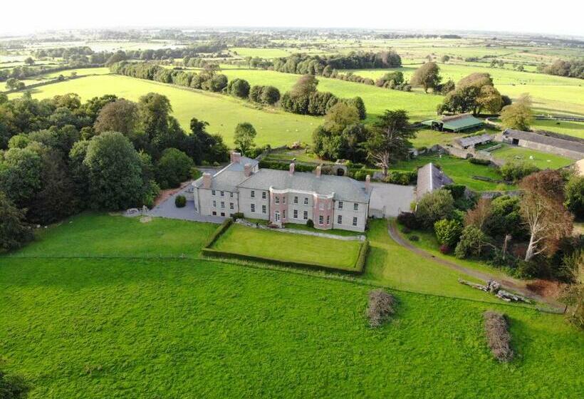 مبيت وإفطار Castlehacket House