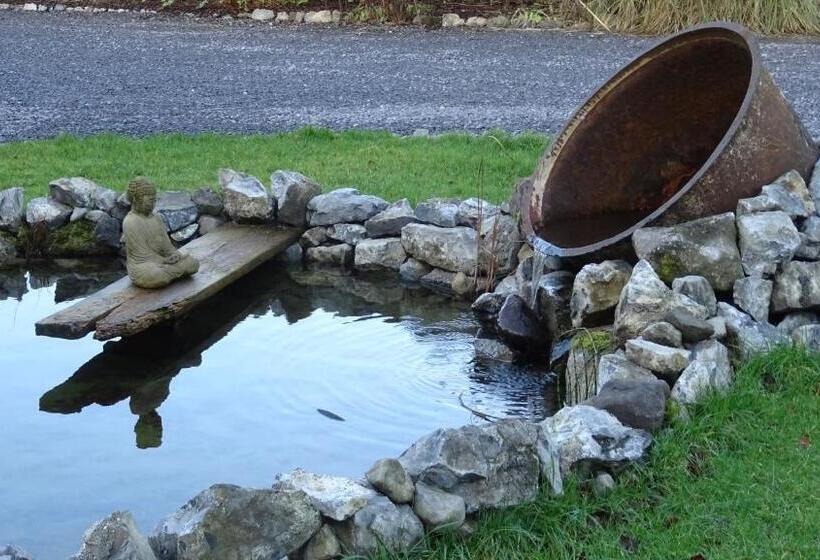 ベッドアンドブレックファースト Castlehacket House