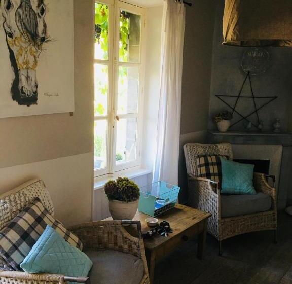 مبيت وإفطار Chambre D Hôte équestre Au Petit Bonheur