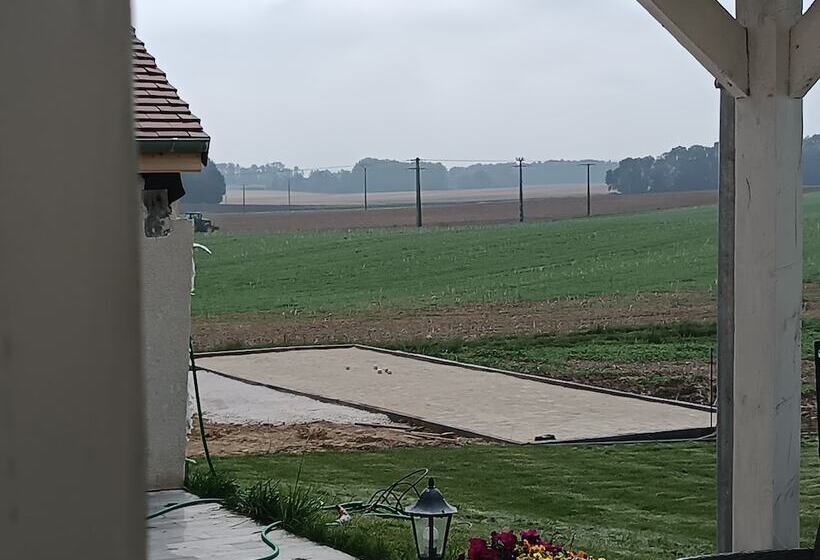 مبيت وإفطار Chambre D Hôtes Le Domaine Des Hirondelles